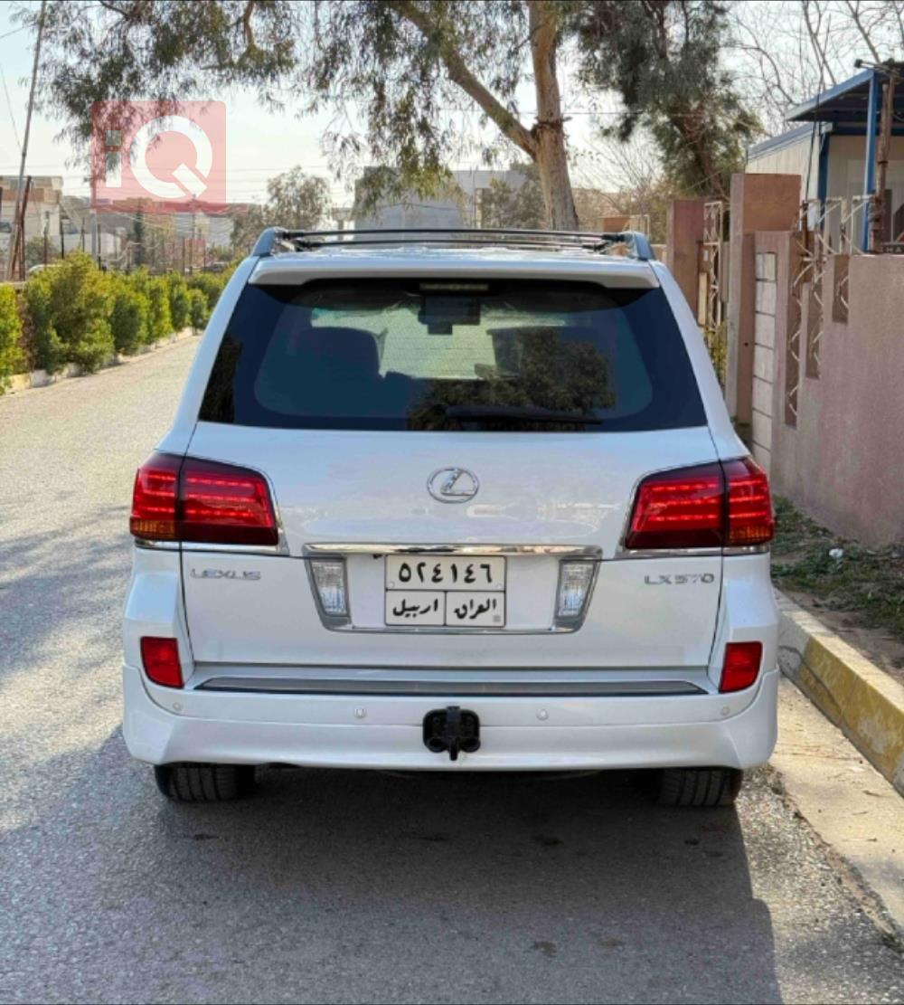 Lexus LX